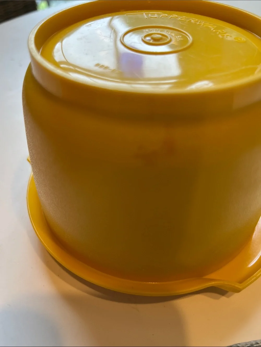Vintage 1970s Tupperware Bowls